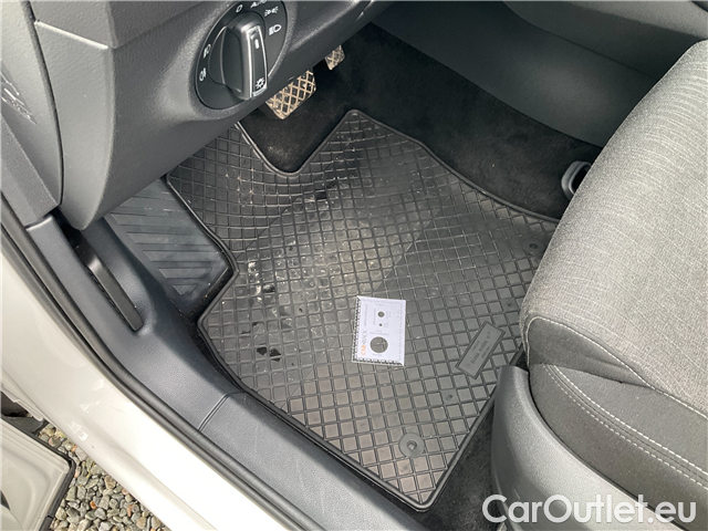  Skoda  Karoq  1.5TSI 110 ACT Style AT #21