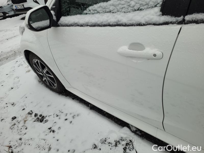  Toyota  Yaris  (2017->)  1.5Hyb Comfort AT #8