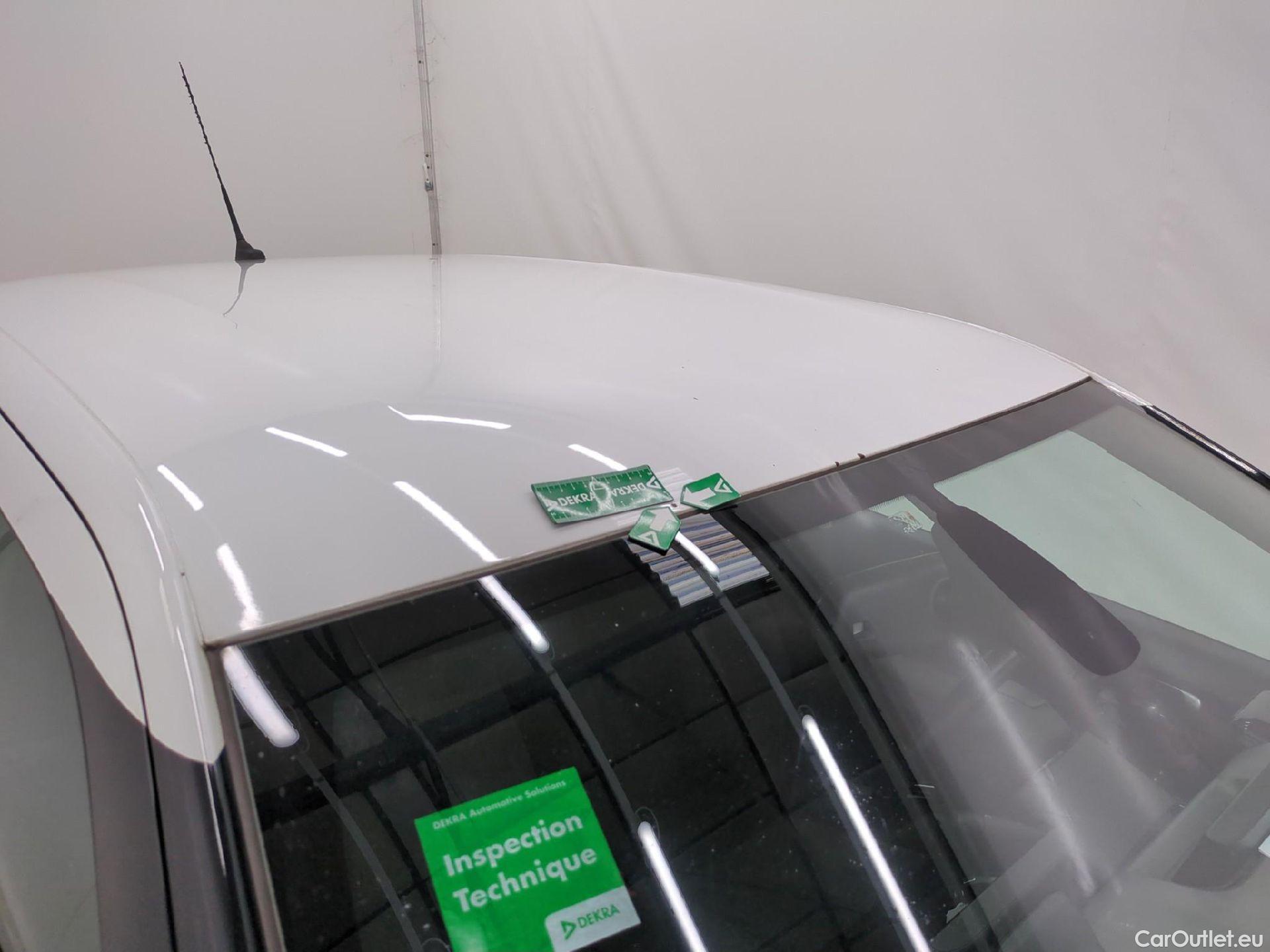  Citroen  C4 Cactus  Feel Nav Société 1.5 BlueHDi 100CV BVM6 E6dT #2