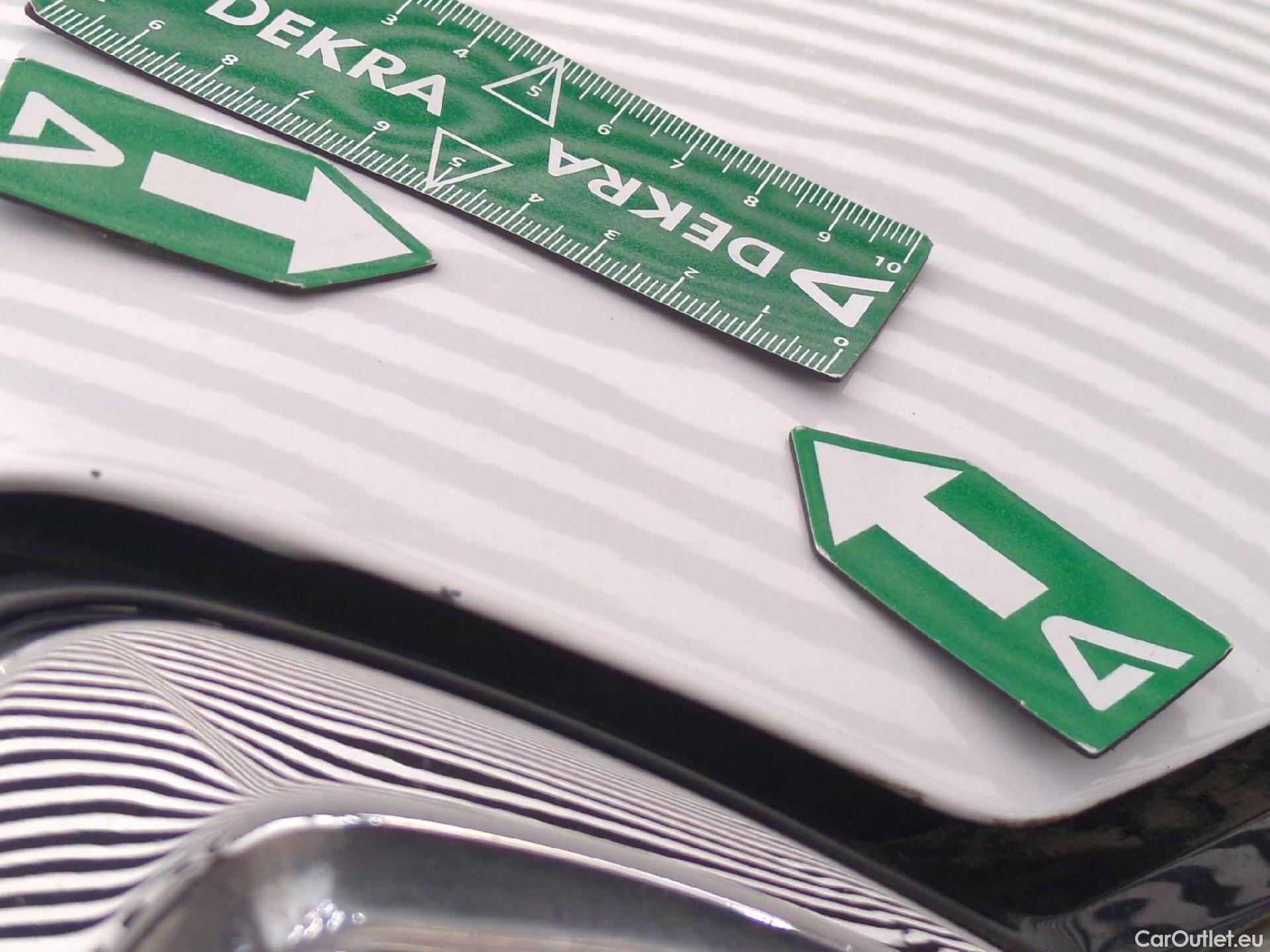  Citroen  C4 Cactus  Feel Nav Société 1.5 BlueHDi 100CV BVM6 E6dT #17