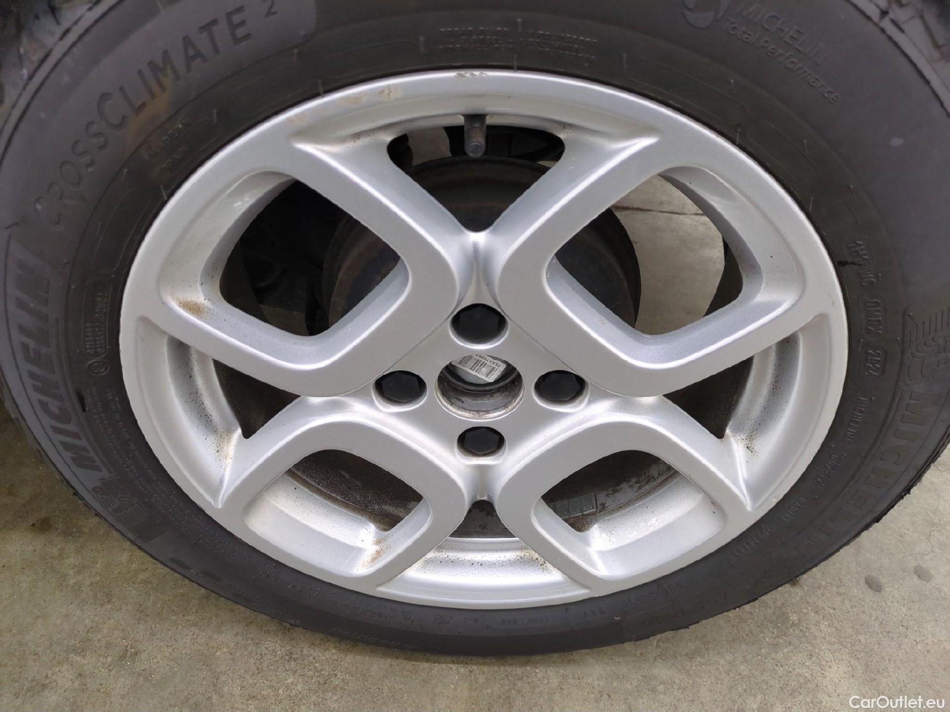  Citroen  C4 Cactus  Feel Nav Société 1.5 BlueHDi 100CV BVM6 E6dT #10