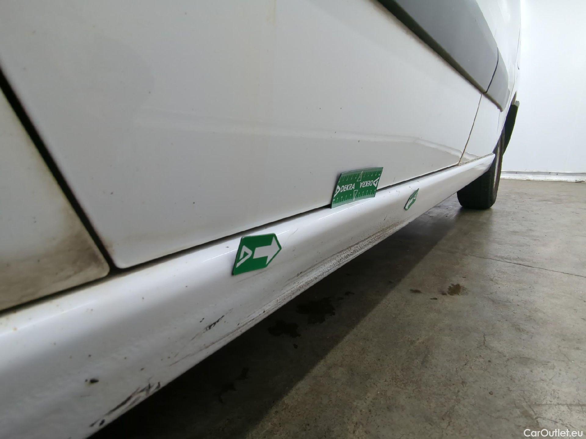  Peugeot  Expert  Fourgon  Fourgon L1H1 Pack CD Clim 2.0 130CV BVM6 #42