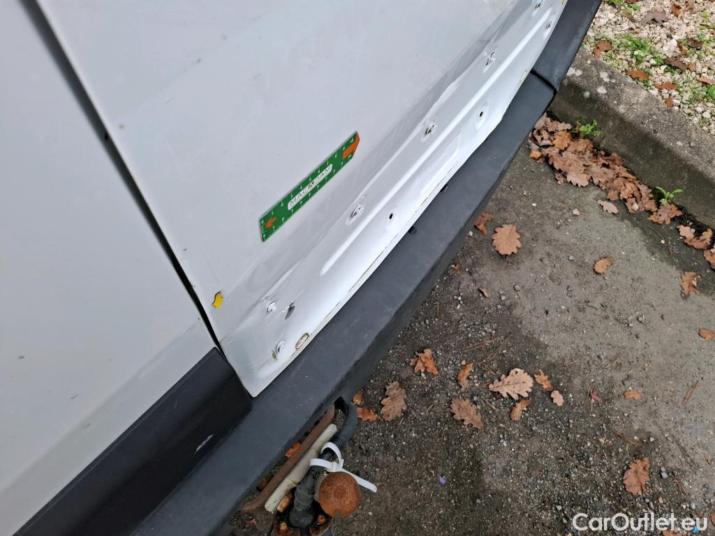  Nissan  NV400 NISSAN  VU 4p Fourgon L3H2 2.3 DCI TT 165 S/S 3500 Business #7