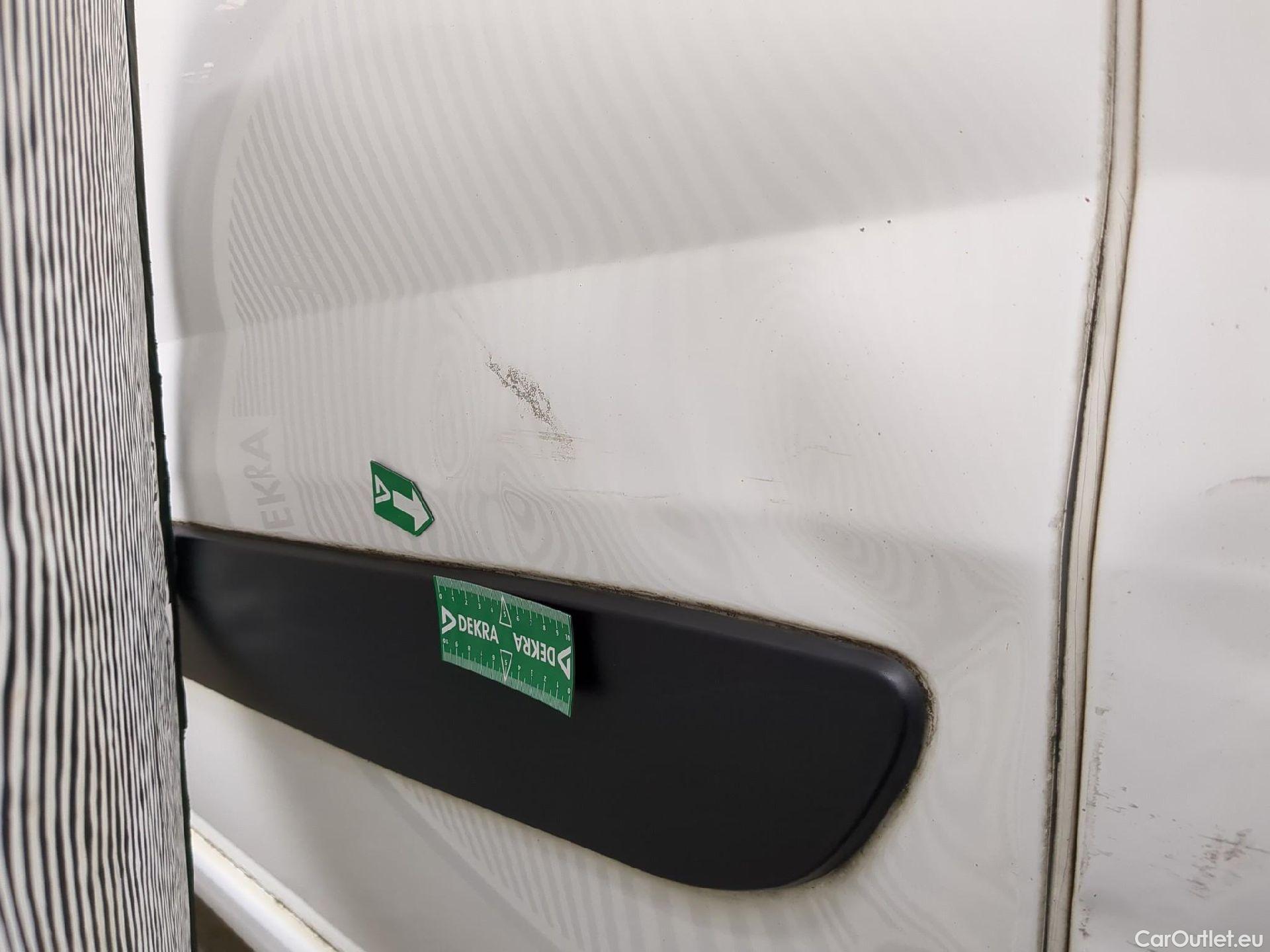  Peugeot  Expert  Fourgon  Fourgon L1H1 Pack CD Clim 2.0 130CV BVM6 #48