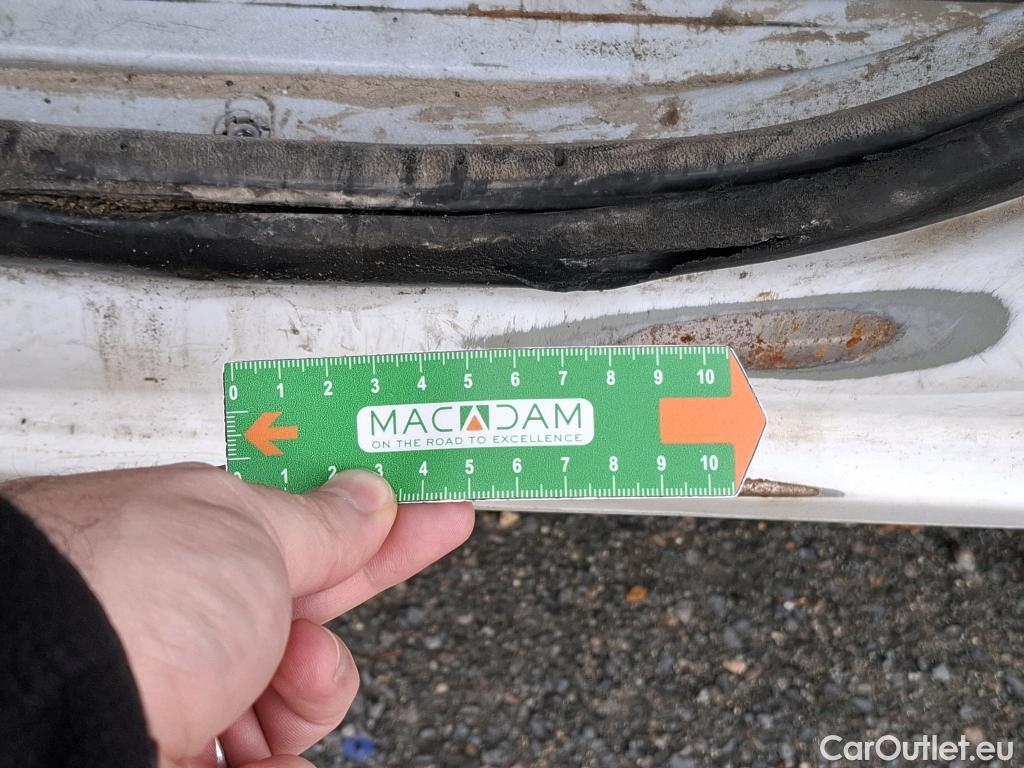  Nissan  NV400 NISSAN  VU 4p Fourgon L3H2 2.3 DCI TT 165 S/S 3500 Business #89