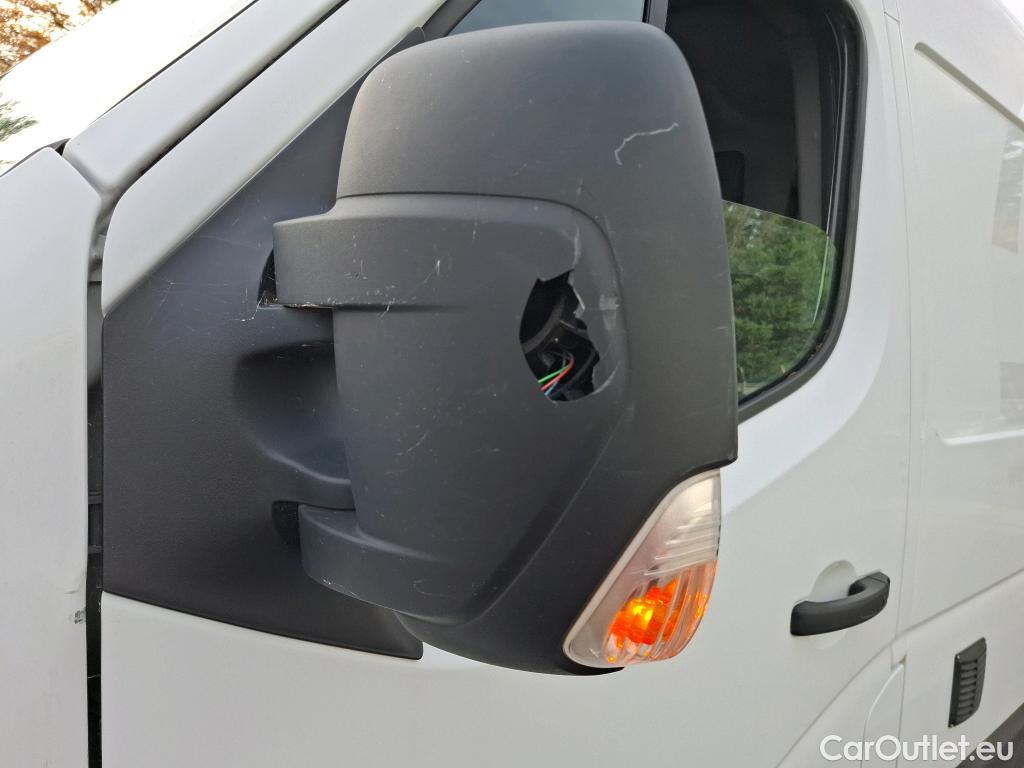  Nissan  NV400 NISSAN  VU 4p Fourgon L3H2 2.3 DCI TT 165 S/S 3500 Business #67