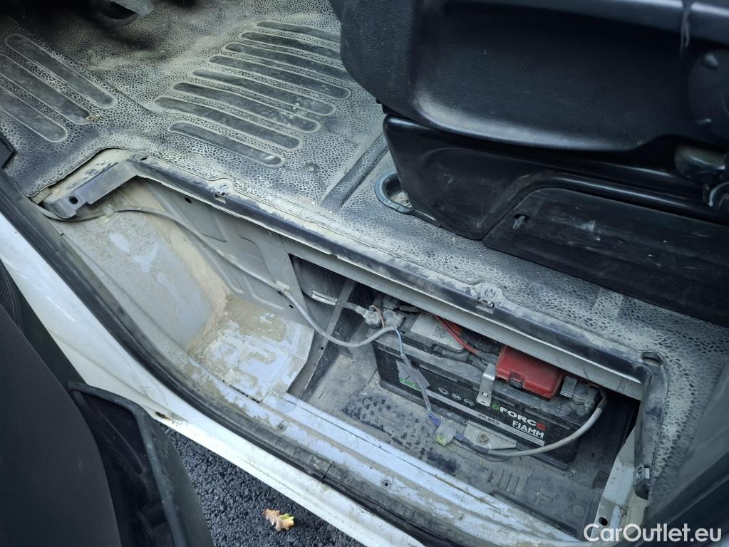  Nissan  NV400 NISSAN  VU 4p Fourgon L3H2 2.3 DCI TT 165 S/S 3500 Business #127