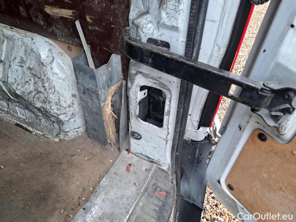  Nissan  NV400 NISSAN  VU 4p Fourgon L3H2 2.3 DCI TT 165 S/S 3500 Business #109