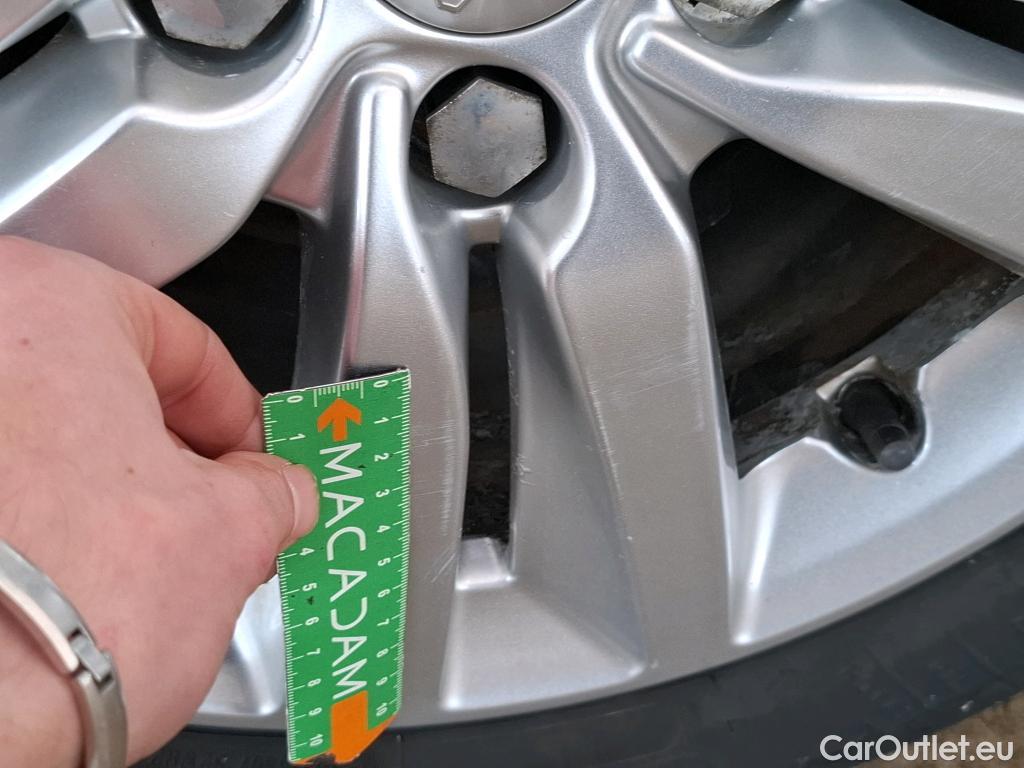  Peugeot  308 PEUGEOT  VU 5p Berline 16 BlueHDi 100 Active Business R #15