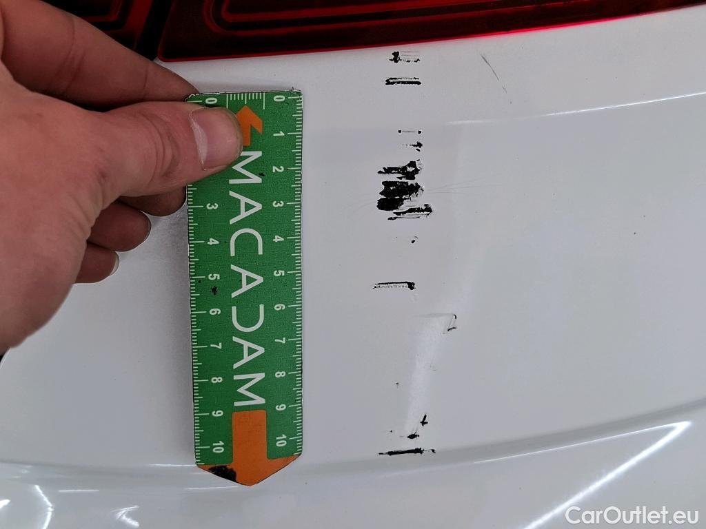  Peugeot  308 PEUGEOT  VU 5p Berline 16 BlueHDi 100 Active Business R #6