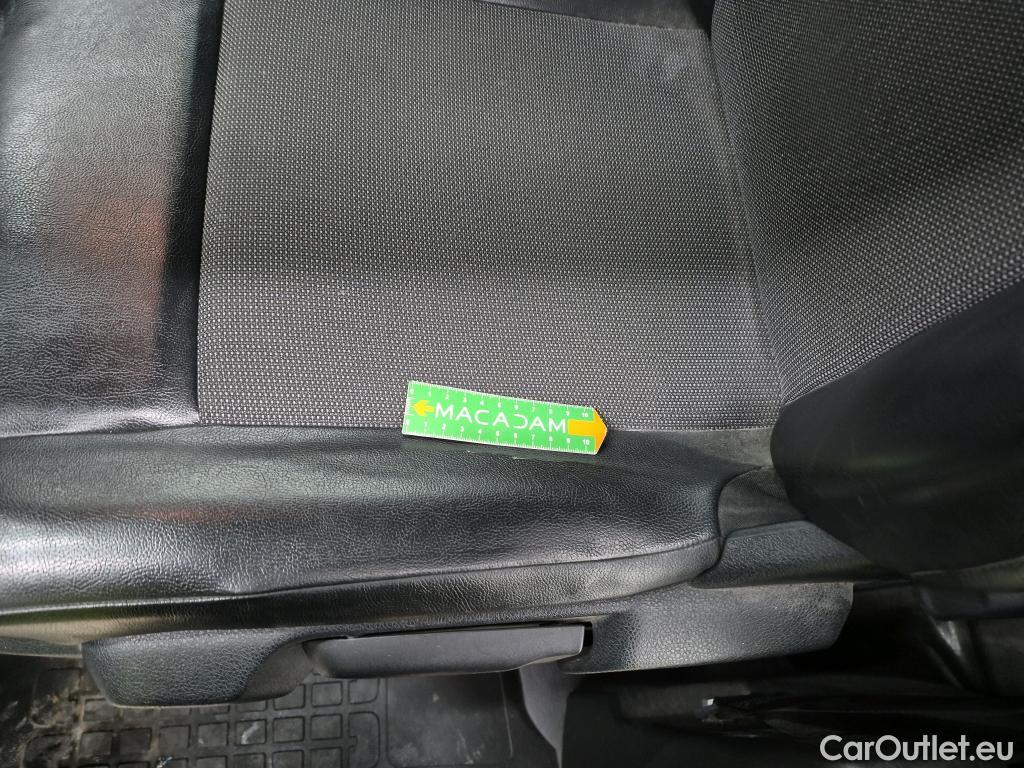  Peugeot  Expert  Fourgon Premium Compact 1.5 HDi 120CV BVM6 E6dT #36