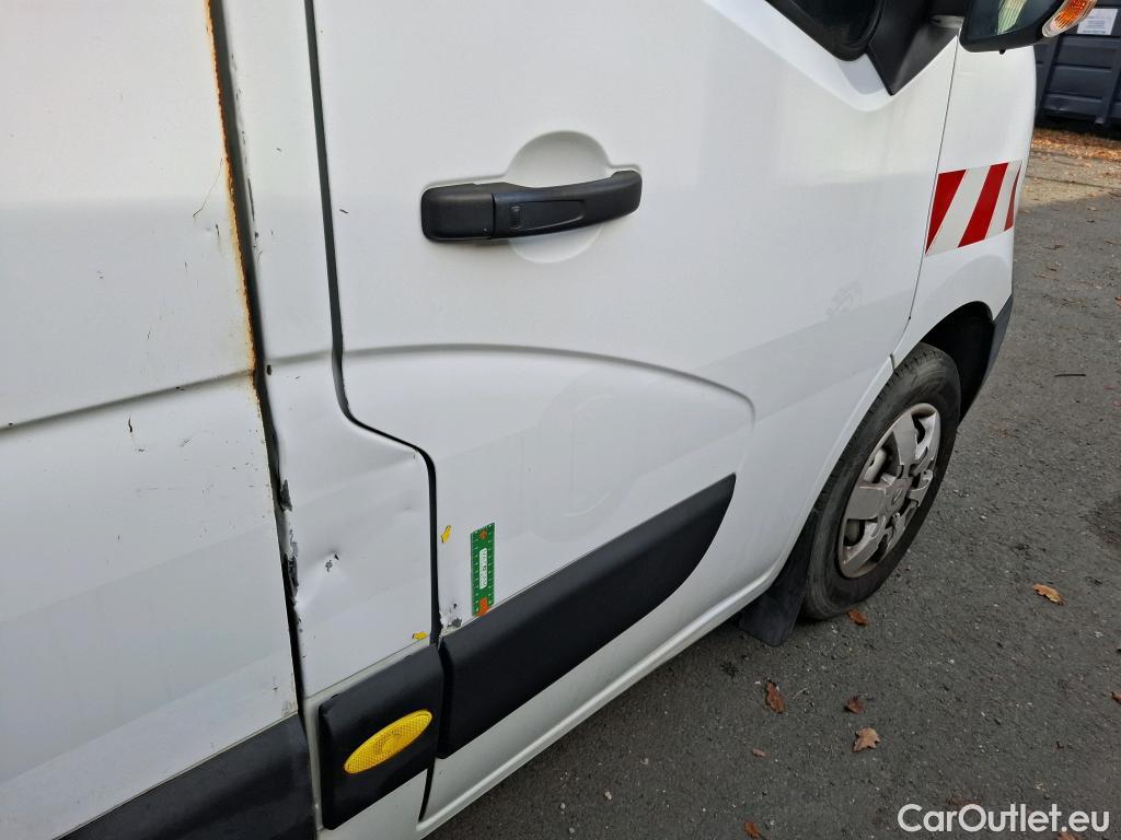  Nissan  NV400 NISSAN  VU 4p Fourgon L3H2 2.3 DCI TT 165 S/S 3500 Business #47