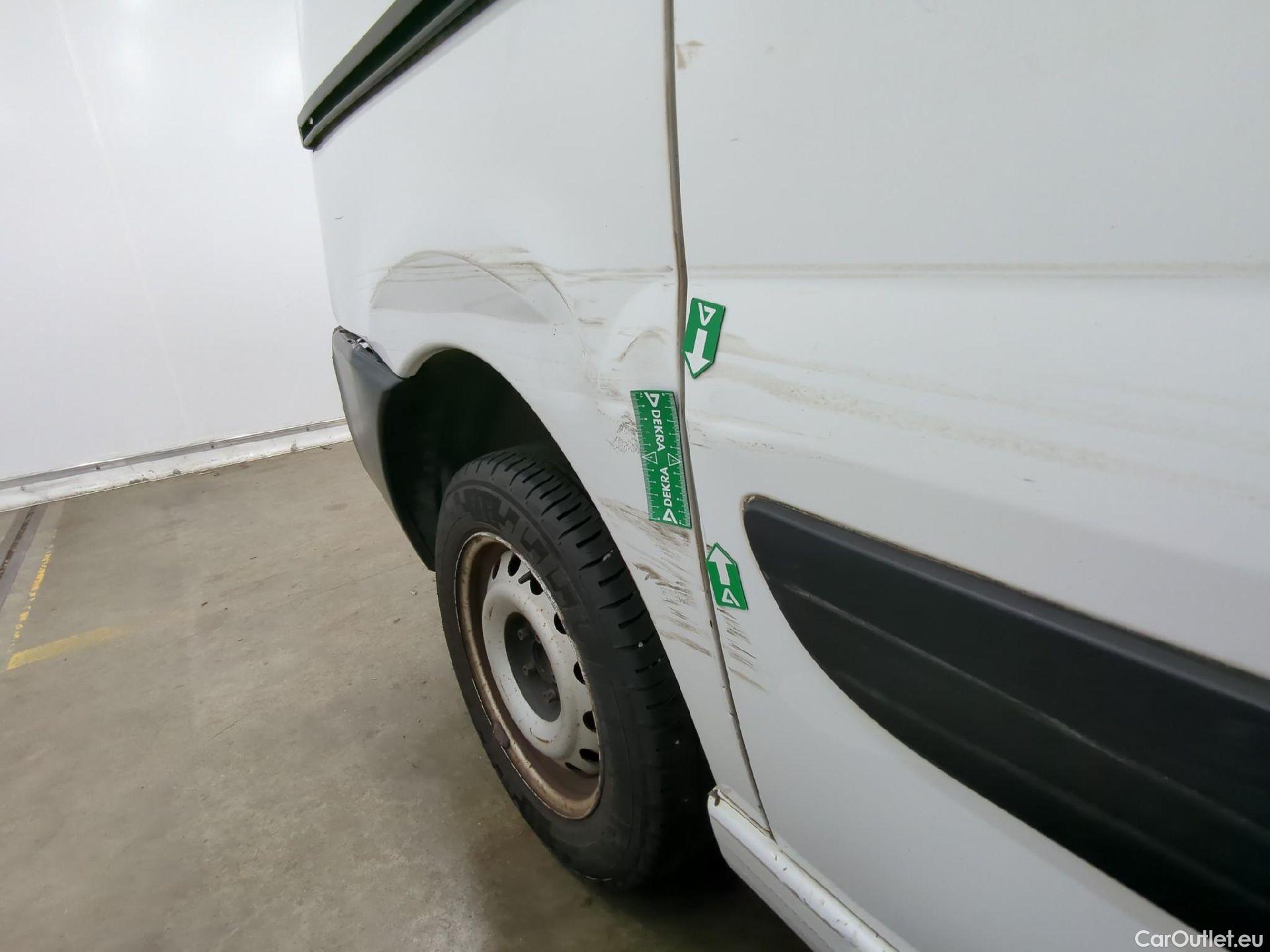  Peugeot  Expert  Fourgon  Fourgon L1H1 Pack CD Clim 2.0 130CV BVM6 #33