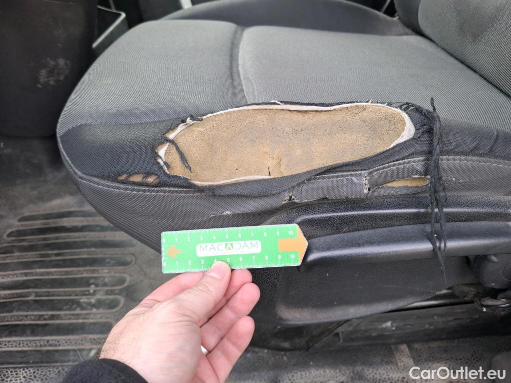  Nissan  NV400 NISSAN  VU 4p Fourgon L3H2 2.3 DCI TT 165 S/S 3500 Business #39