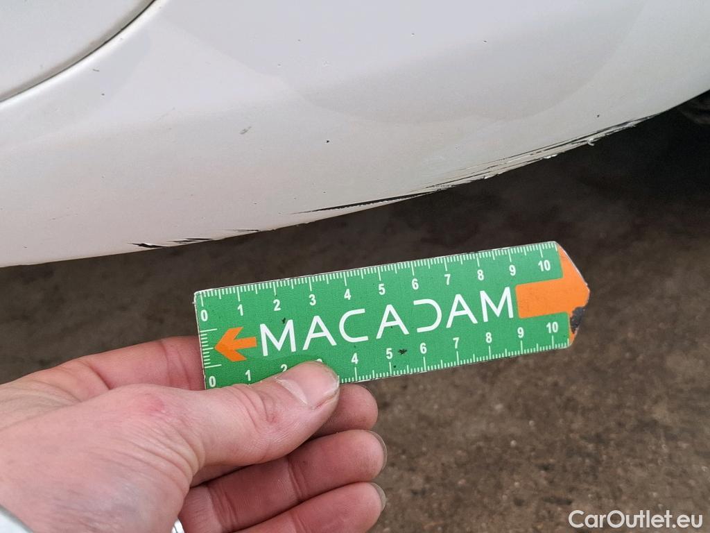  Peugeot  308 PEUGEOT  VU 5p Berline 16 BlueHDi 100 Active Business R #2