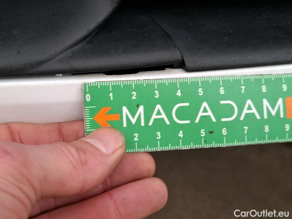  Peugeot  308 PEUGEOT  VU 5p Berline 16 BlueHDi 100 Active Business R #40