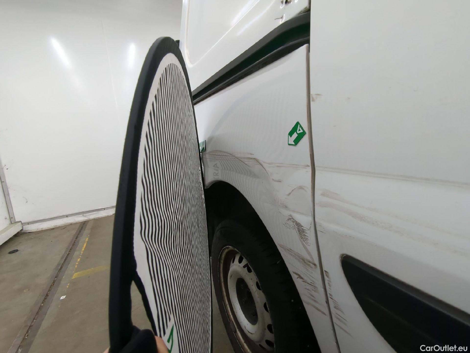  Peugeot  Expert  Fourgon  Fourgon L1H1 Pack CD Clim 2.0 130CV BVM6 #26