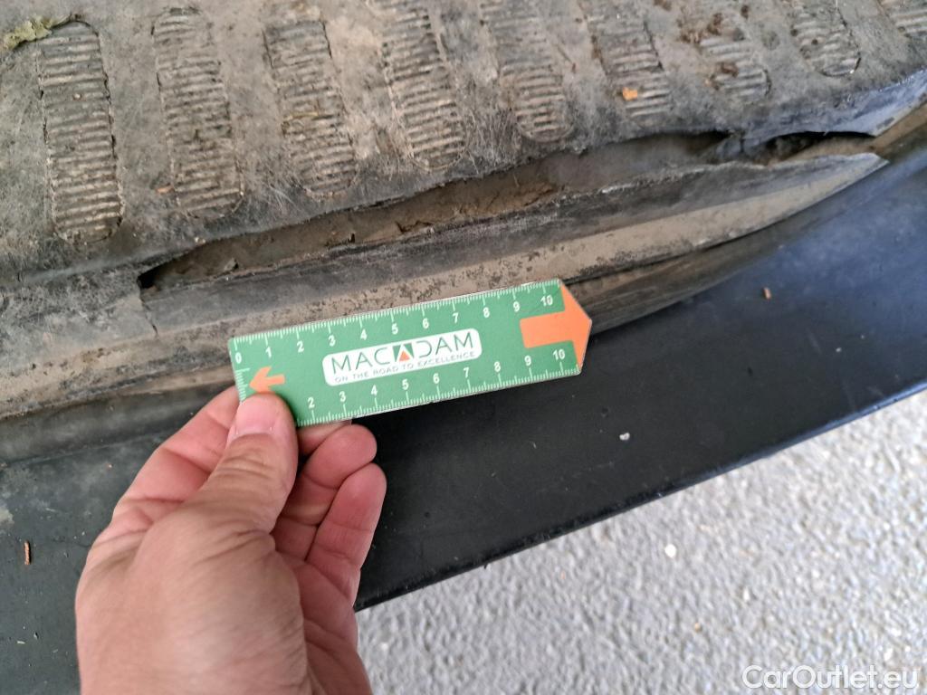  Nissan  NV400 NISSAN  / 2014 / 4P / Fourgon tôlé L2H2 2.3 dCi 165 EUVI S/S 3t5 N-Connecta #35