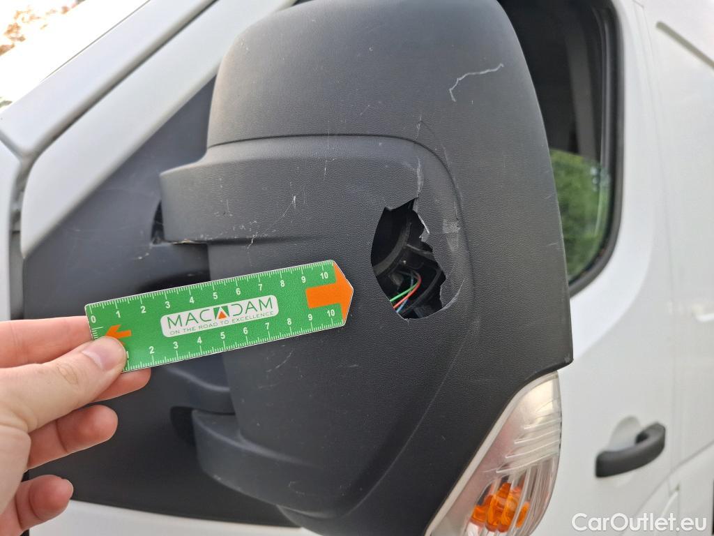  Nissan  NV400 NISSAN  VU 4p Fourgon L3H2 2.3 DCI TT 165 S/S 3500 Business #68