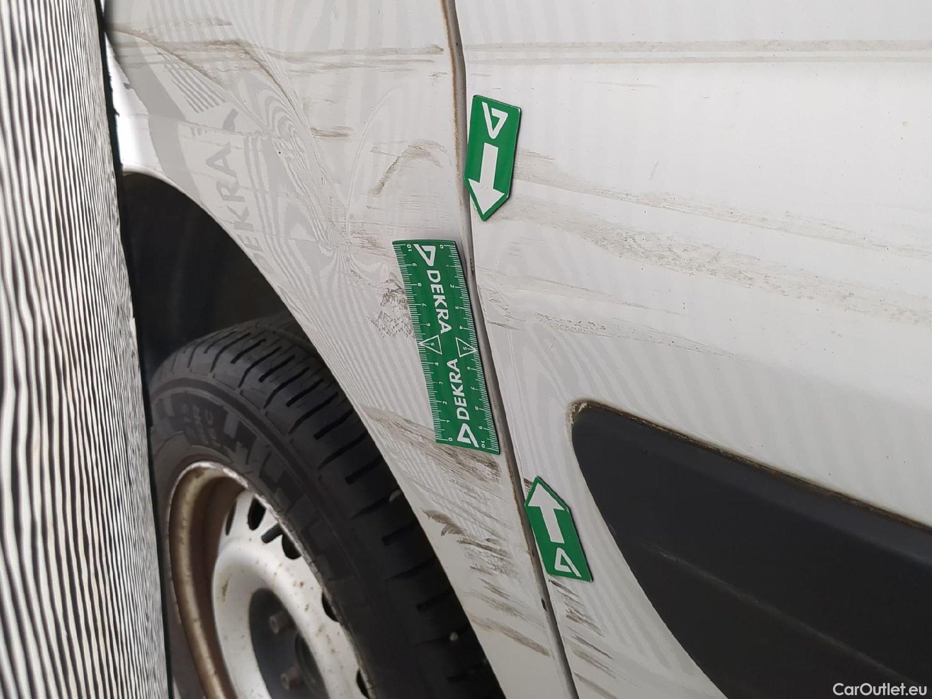  Peugeot  Expert  Fourgon  Fourgon L1H1 Pack CD Clim 2.0 130CV BVM6 #34