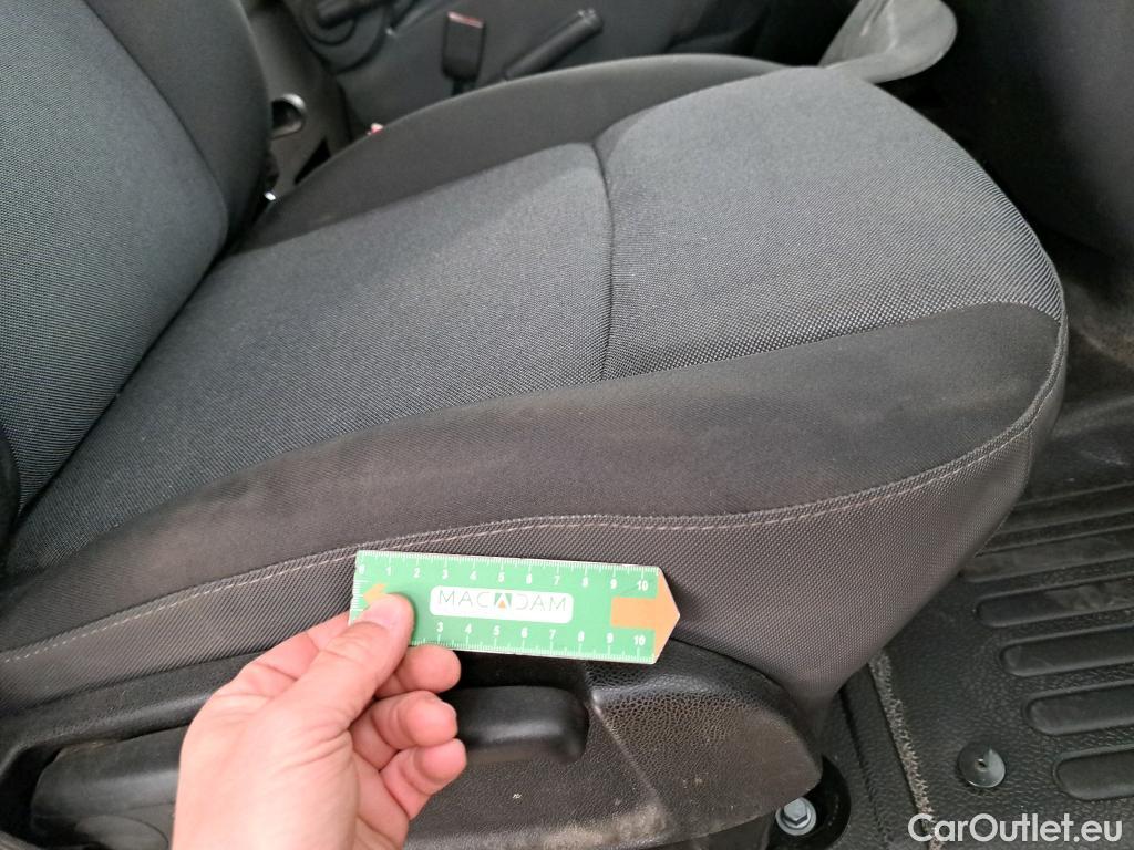  Nissan  NV400 NISSAN  / 2014 / 4P / Fourgon tôlé L2H2 2.3 dCi 165 EUVI S/S 3t5 N-Connecta #49