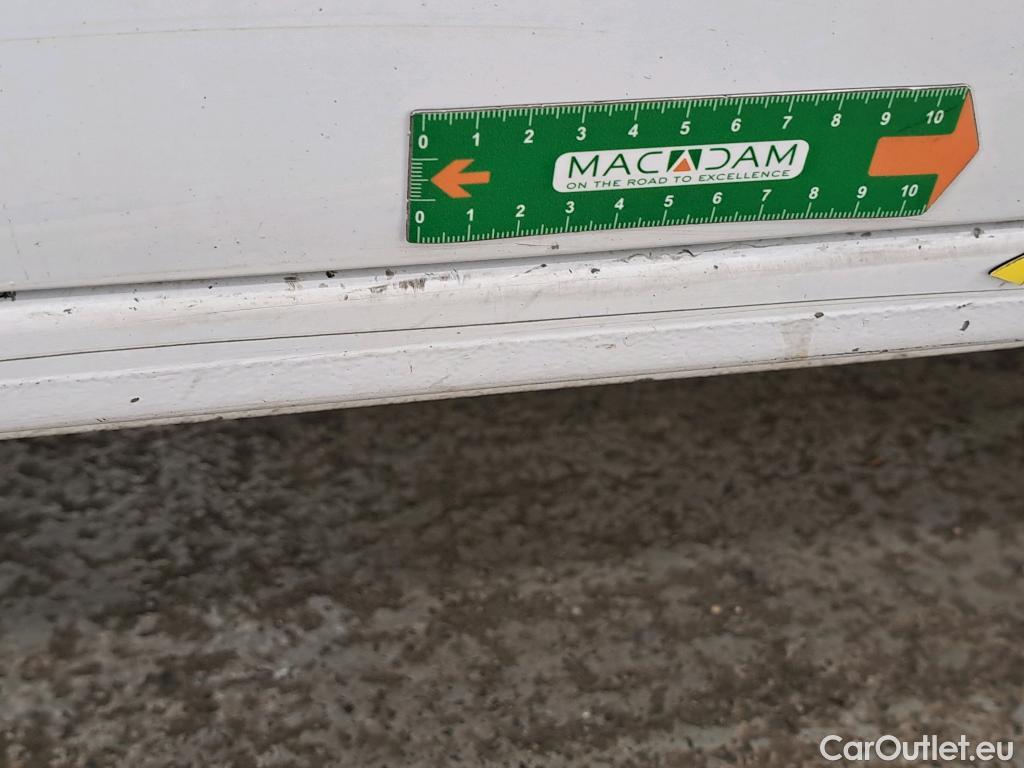  Nissan  NV400 NISSAN  / 2014 / 4P / Fourgon tôlé L2H2 2.3 dCi 165 EUVI S/S 3t5 N-Connecta #28