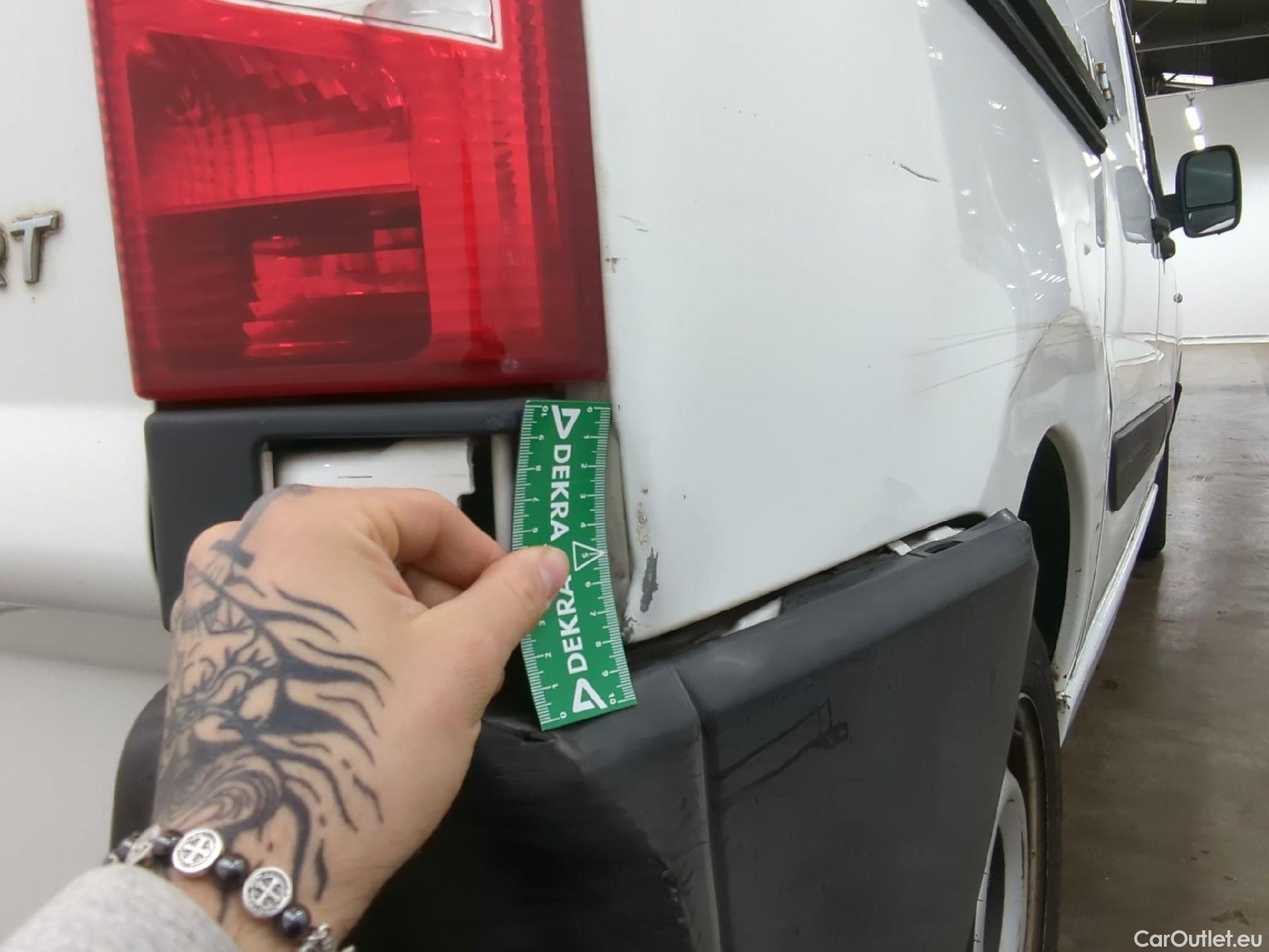  Peugeot  Expert  Fourgon  Fourgon L1H1 Pack CD Clim 2.0 130CV BVM6 #24