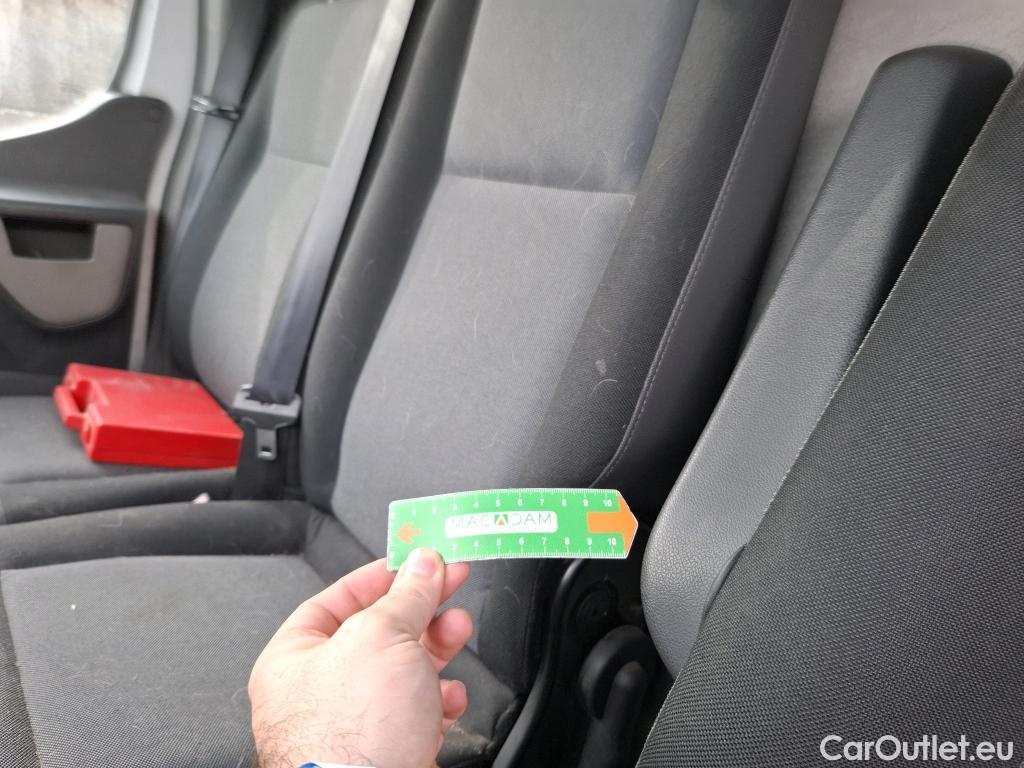  Nissan  NV400 NISSAN  VU 4p Fourgon L3H2 2.3 DCI TT 165 S/S 3500 Business #118