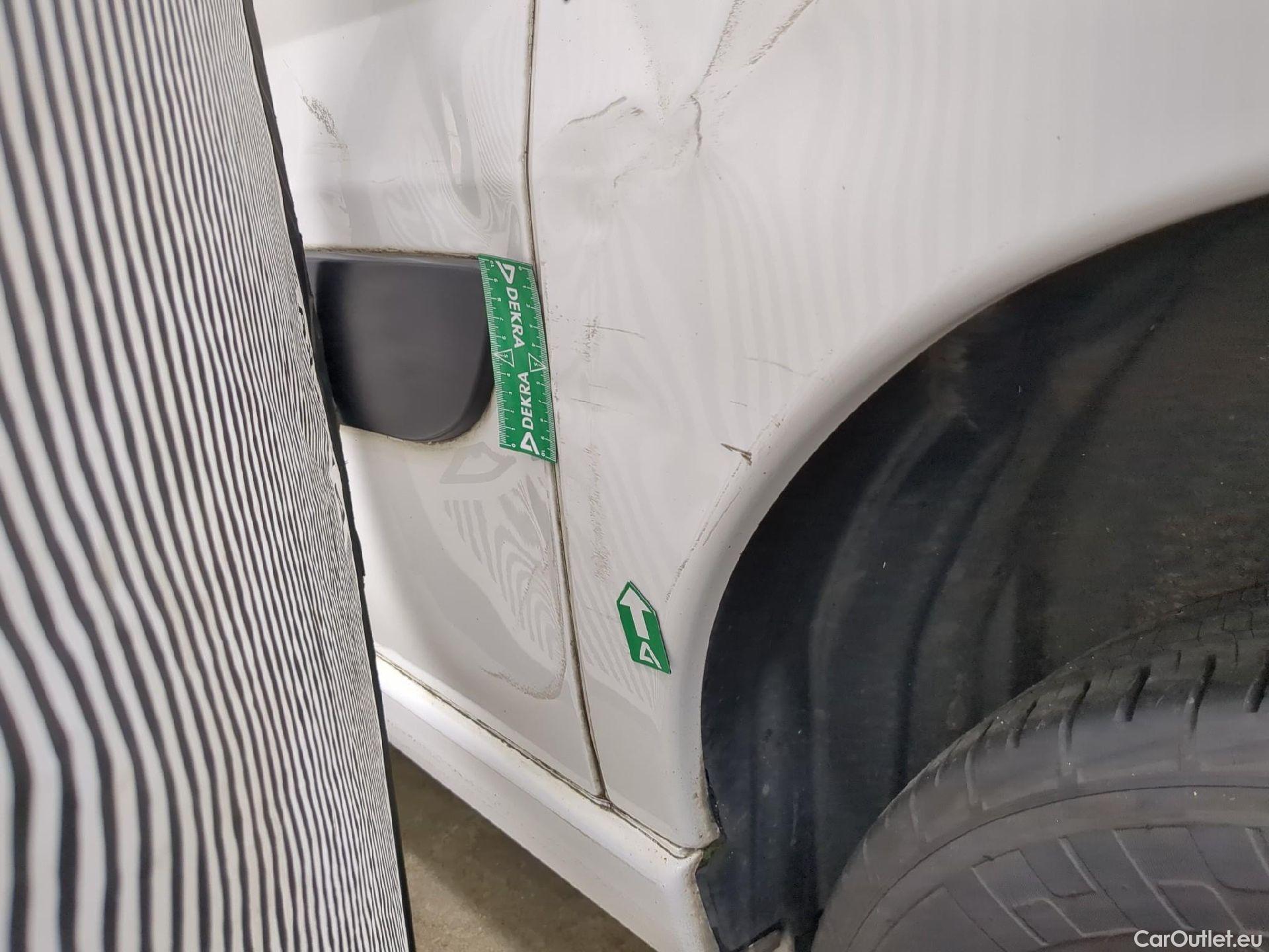  Peugeot  Expert  Fourgon  Fourgon L1H1 Pack CD Clim 2.0 130CV BVM6 #51