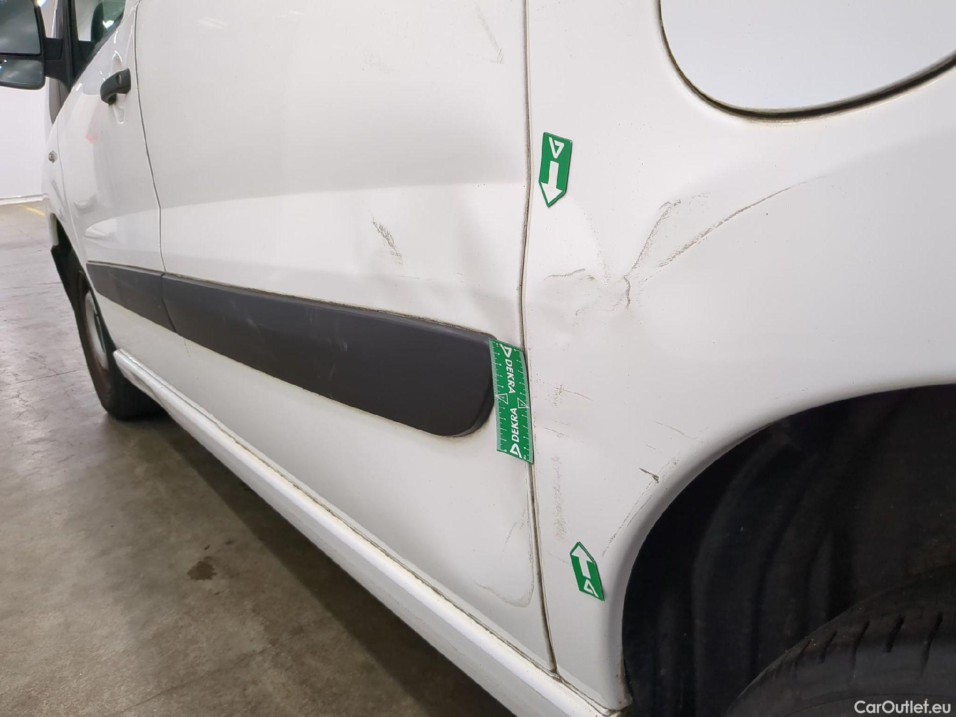  Peugeot  Expert  Fourgon  Fourgon L1H1 Pack CD Clim 2.0 130CV BVM6 #53