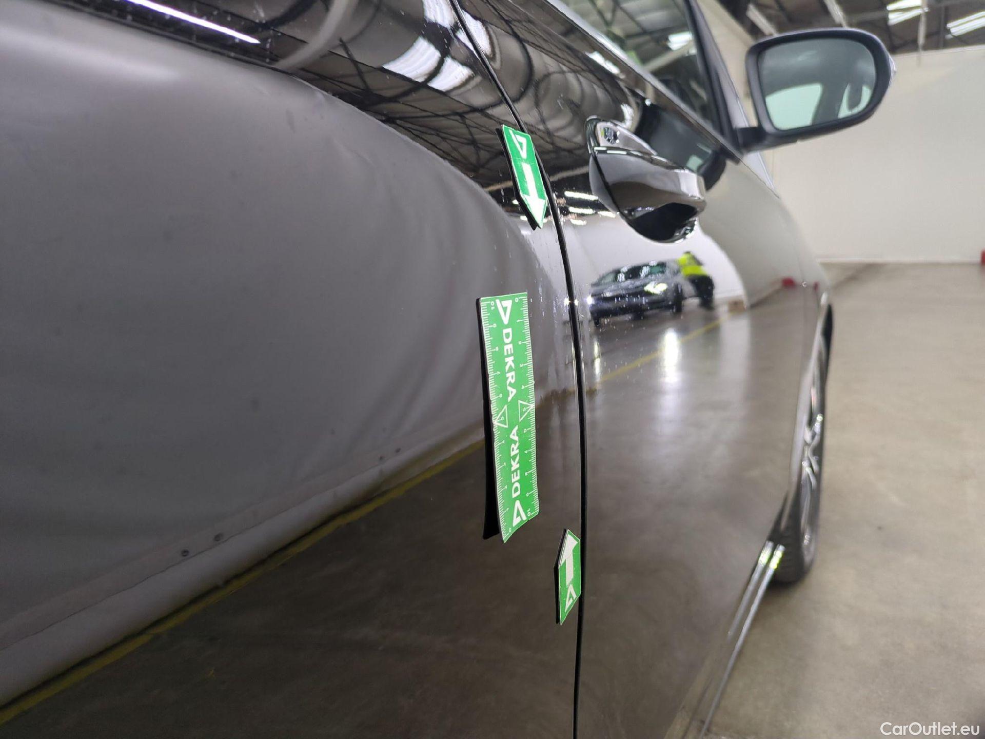  Mercedes  B-Klasse MERCEDES-BENZ Classe B / 2019 / 5P / monospace B 180 d Business Line Edition BA8 #21