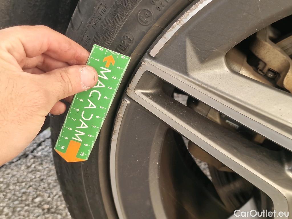  Mercedes  CLA-Klasse MERCEDES-BENZ CLA Coupe / 2019 / 4P / Coupé CLA 250 e AMG Line #10