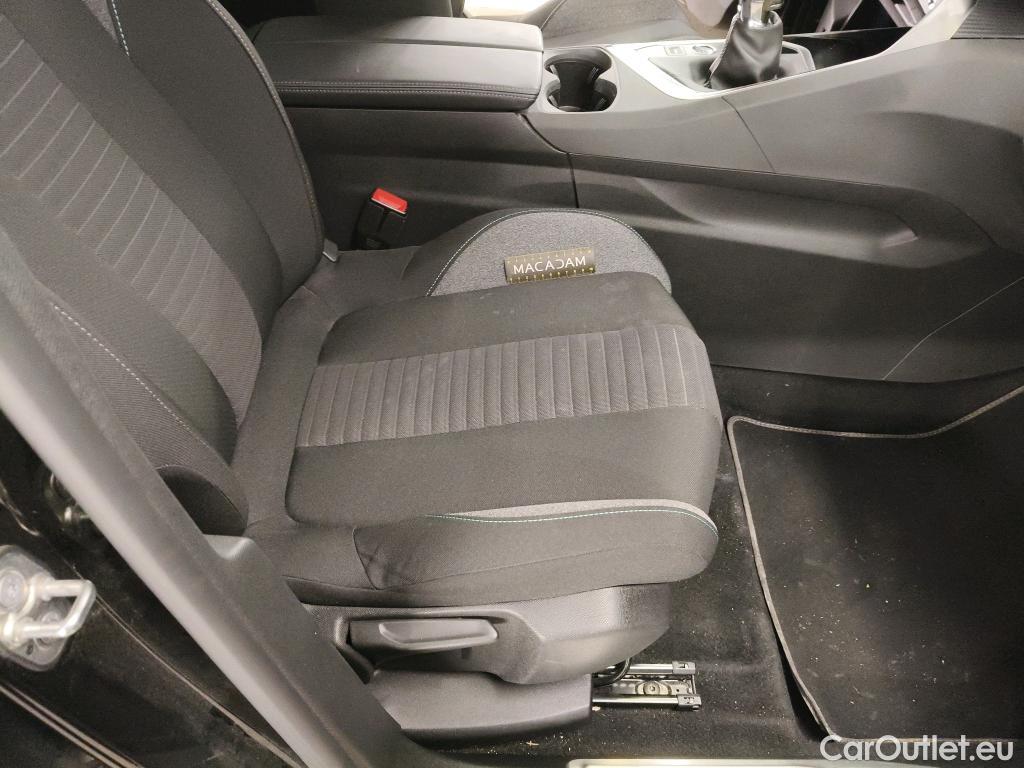  Peugeot  5008  Style 1.5 HDi 130CV BVM6 7 Sieges E6d #17