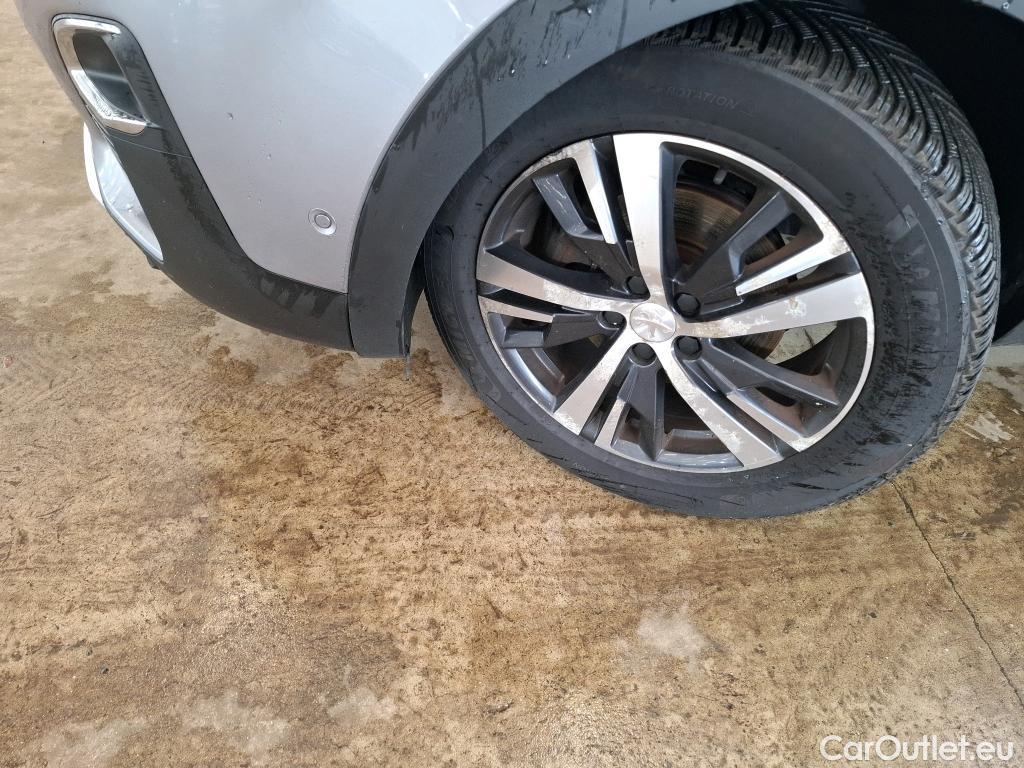  Peugeot  5008  Allure 1.5 HDi 130CV BVA8 E6d #1