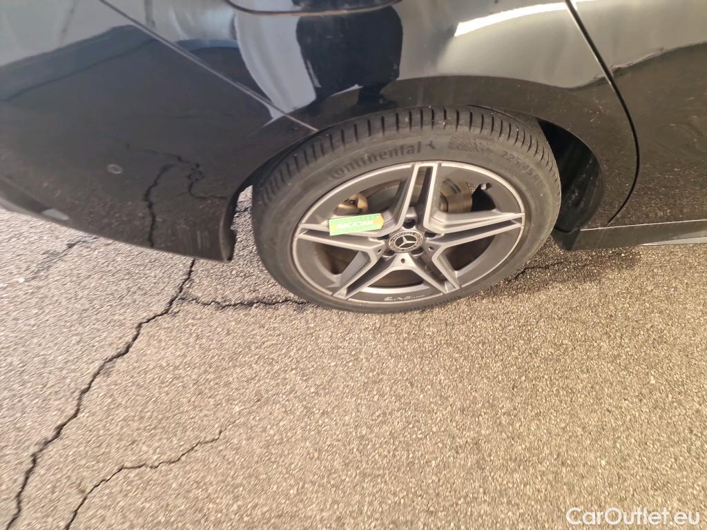  Mercedes  CLA-Klasse MERCEDES-BENZ CLA Coupe / 2019 / 4P / Coupé CLA 250 e AMG Line #13