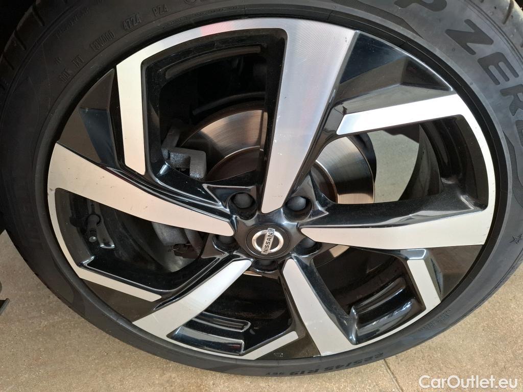  Nissan  Qashqai NISSAN  / 2017 / 5P / Crossover 1.3 DIG-T 160 DCT Tekna #92