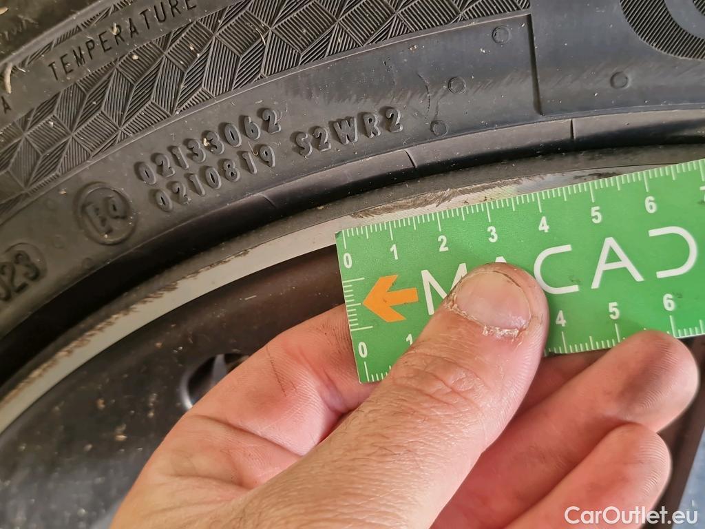  Mercedes  CLA-Klasse MERCEDES-BENZ CLA Coupe / 2019 / 4P / Coupé CLA 250 e AMG Line #1