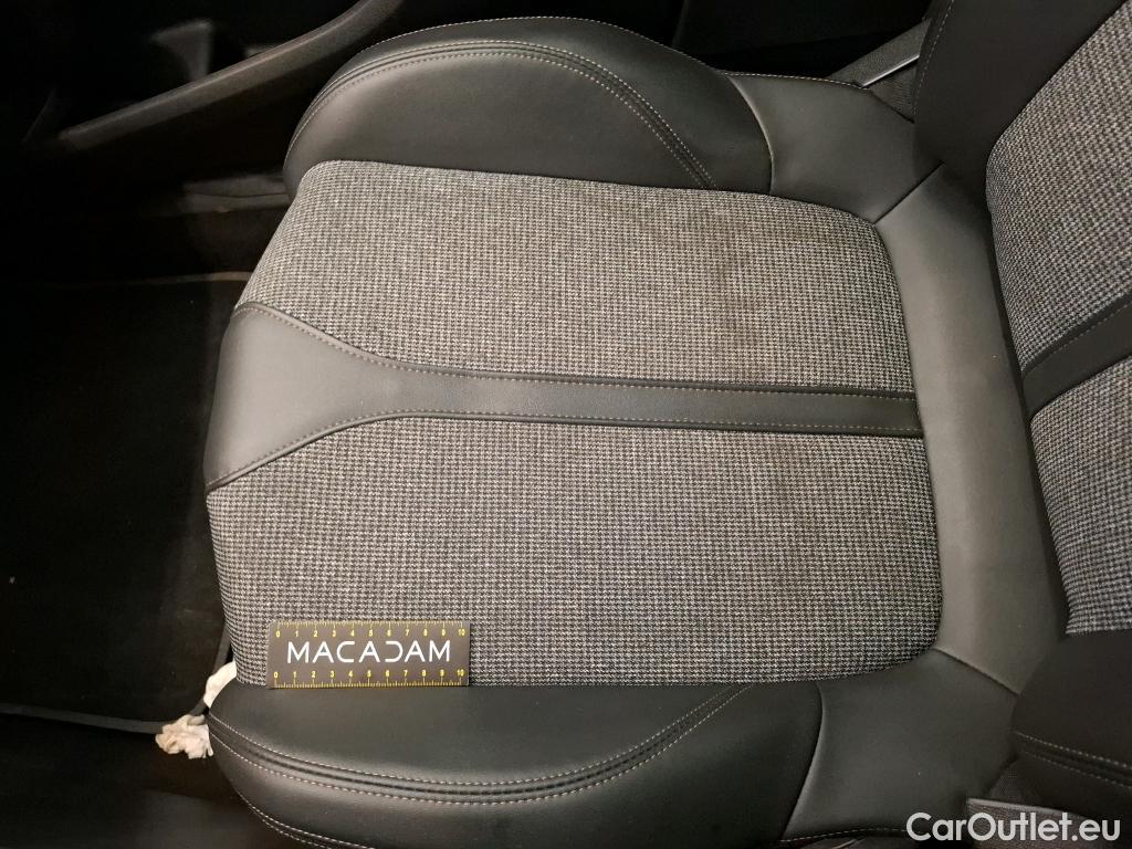  Peugeot  5008  Allure 1.5 HDi 130CV BVA8 E6d #38