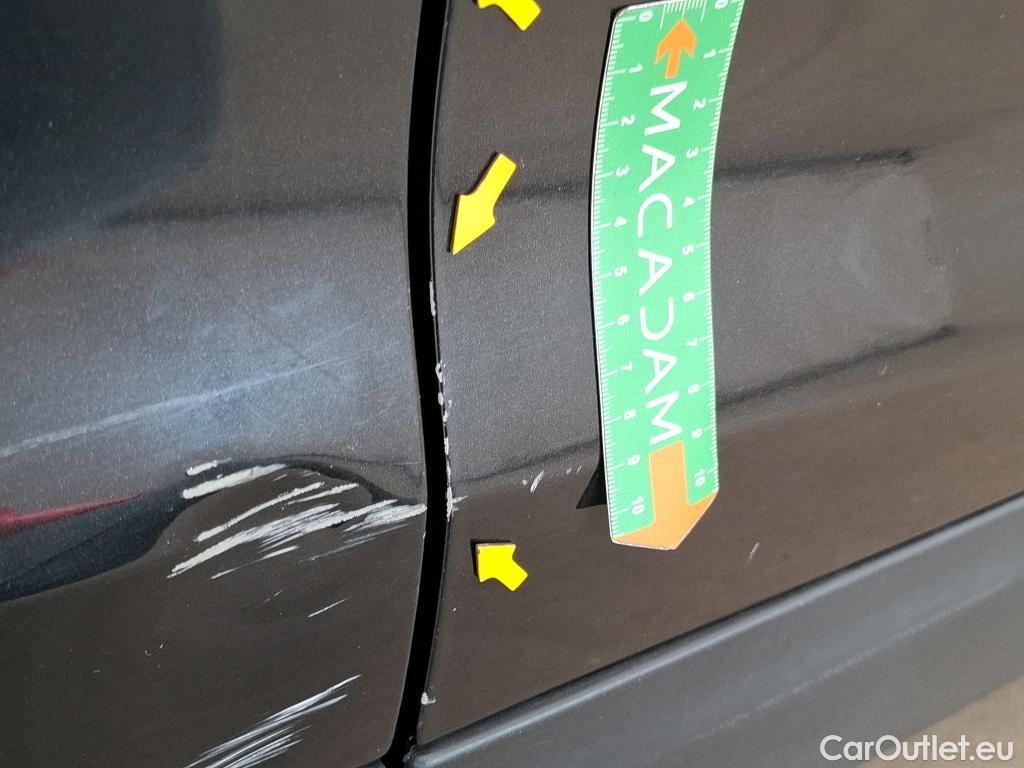  Nissan  Qashqai NISSAN  / 2017 / 5P / Crossover 1.3 DIG-T 160 DCT Tekna #16