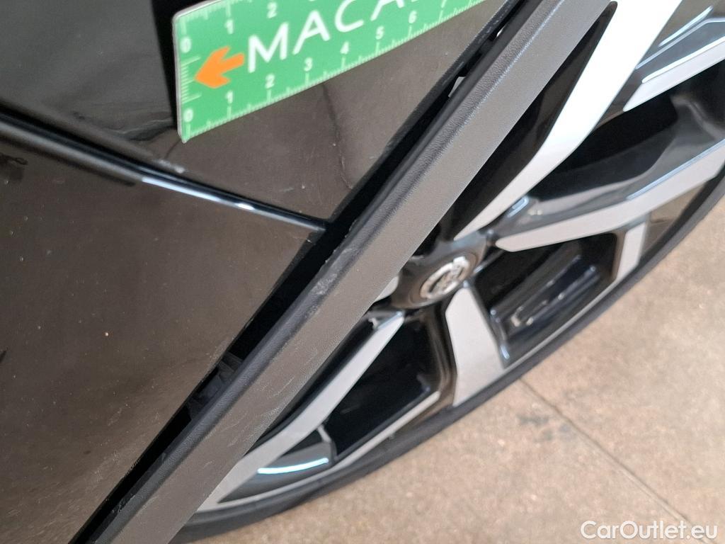  Nissan  Qashqai NISSAN  / 2017 / 5P / Crossover 1.3 DIG-T 160 DCT Tekna #90