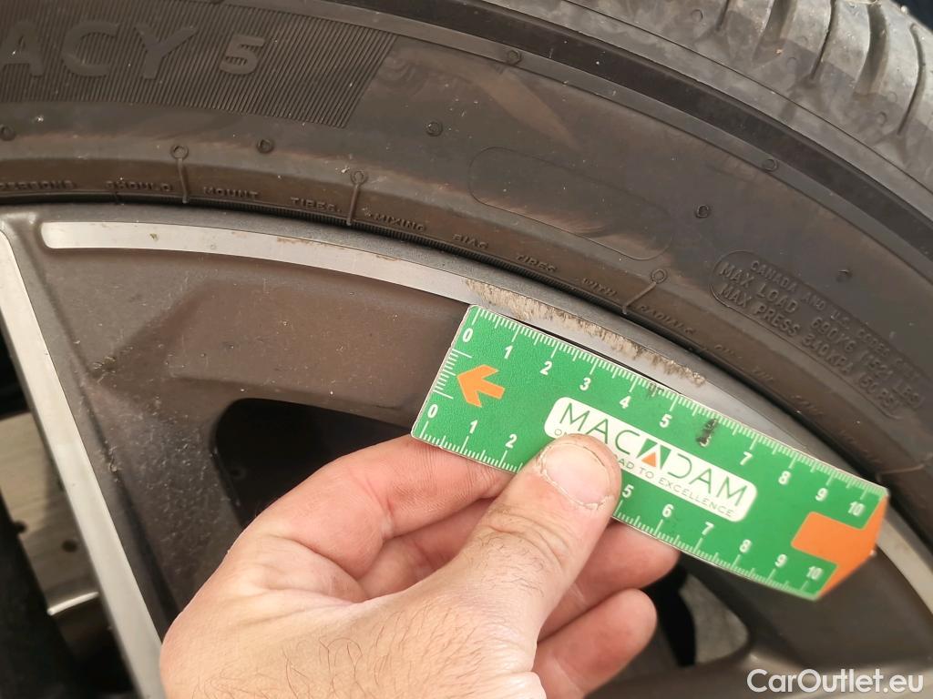  Mercedes  CLA-Klasse MERCEDES-BENZ CLA Coupe / 2019 / 4P / Coupé CLA 250 e AMG Line #14