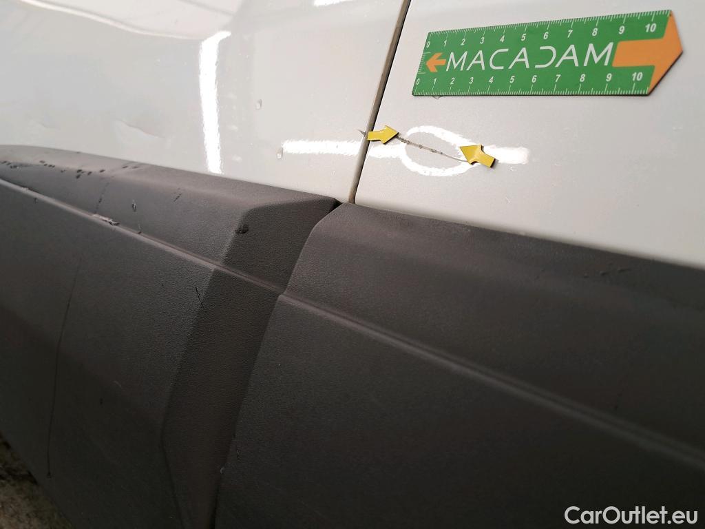  Peugeot  5008  Active Pack 1.5 HDi 130CV BVM6 7 Sieges E6d #15