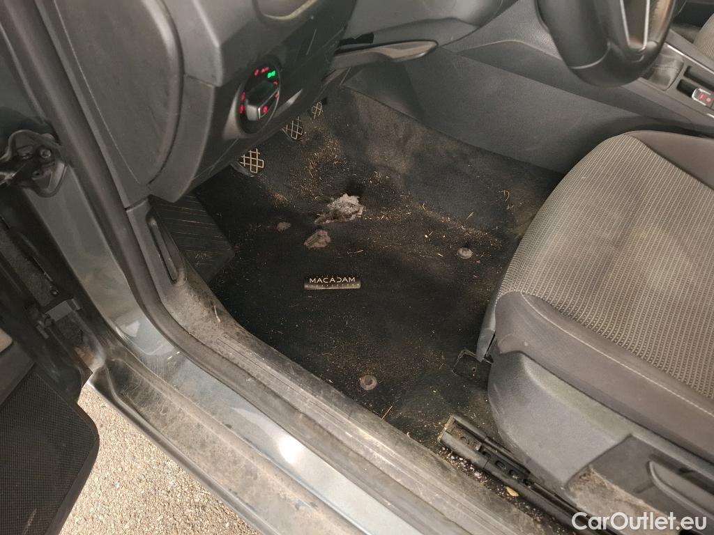  Seat  Leon  Style 1.2 TSI 110CV BVM6 E6 #8