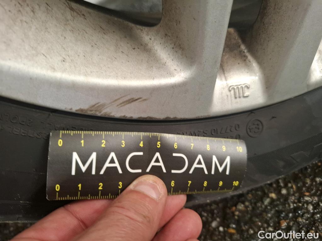  Toyota  C-HR TOYOTA  / 2016 / 5P / SUV 1.8 Hybride 122 Dynamic Business Beyond #21