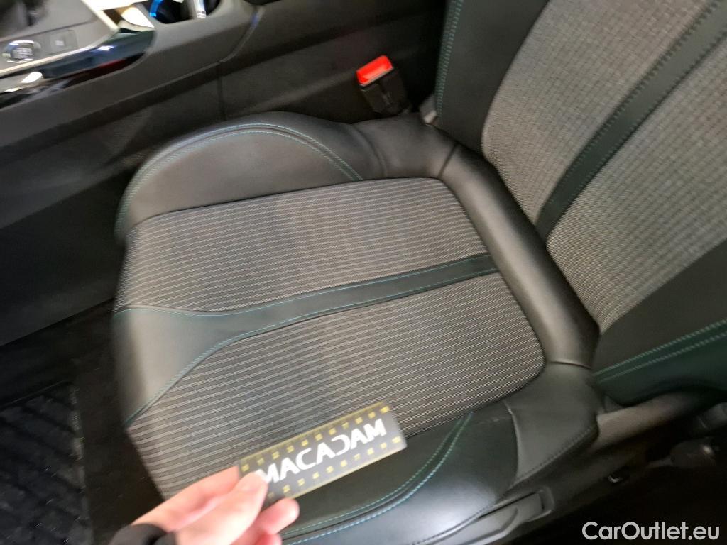  Peugeot  5008  Allure Pack 1.5 HDi 130CV BVM6 7 Sieges E6d #9