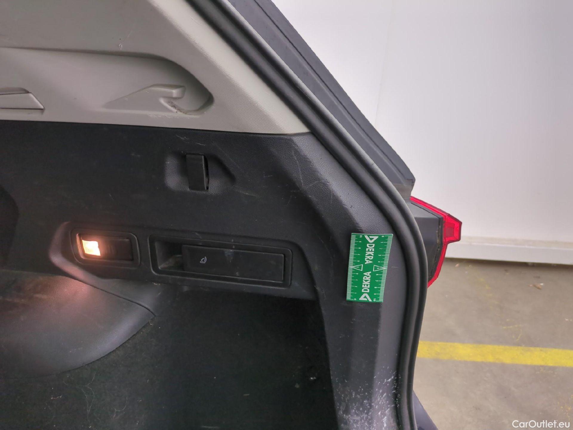  Volkswagen  Tiguan VOLKSWAGEN  Allspace / 2017 / 5P / SUV 2.0 TDI 150 DSG7 Carat Exclusive 4Motion #10