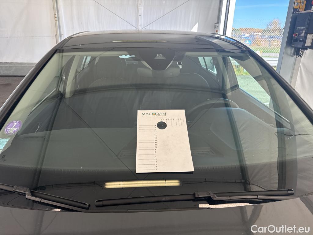  Volkswagen  Golf  VOLKSWAGEN / 2020 / 5P / Berline 1.4 eHybrid OPF 204 DSG6 Style #31