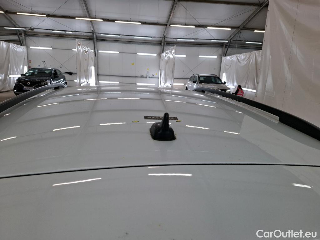  Volkswagen  Tiguan  2.0 TDI 150 DSG7 R-Line #1