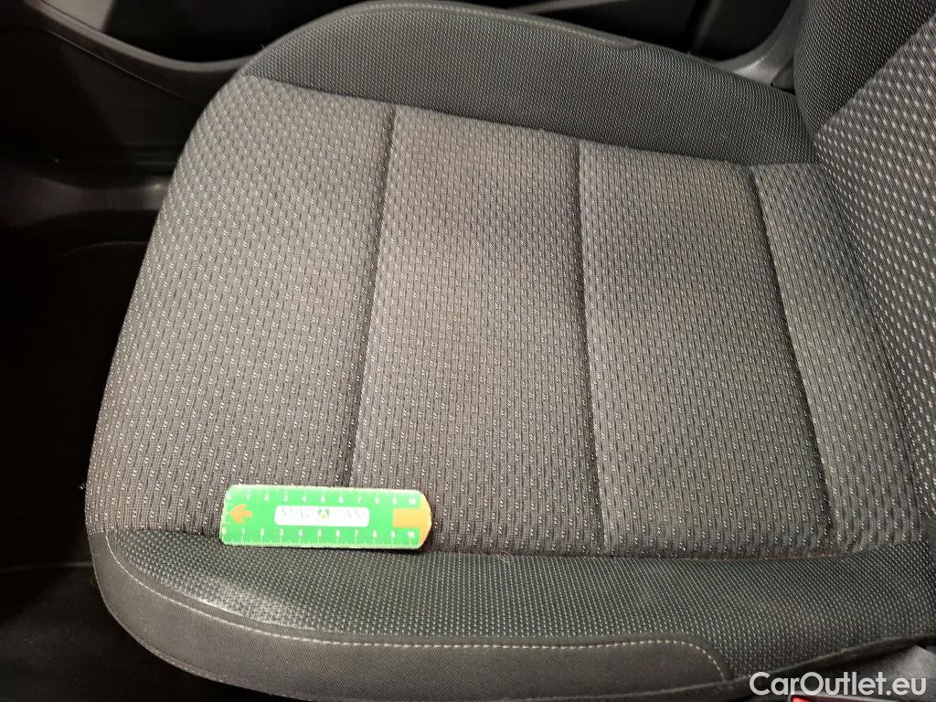  Volkswagen  Touran  Lounge Business BMT/Start-Stopp 2.0 TDI 150CV BVA7 E6d #43