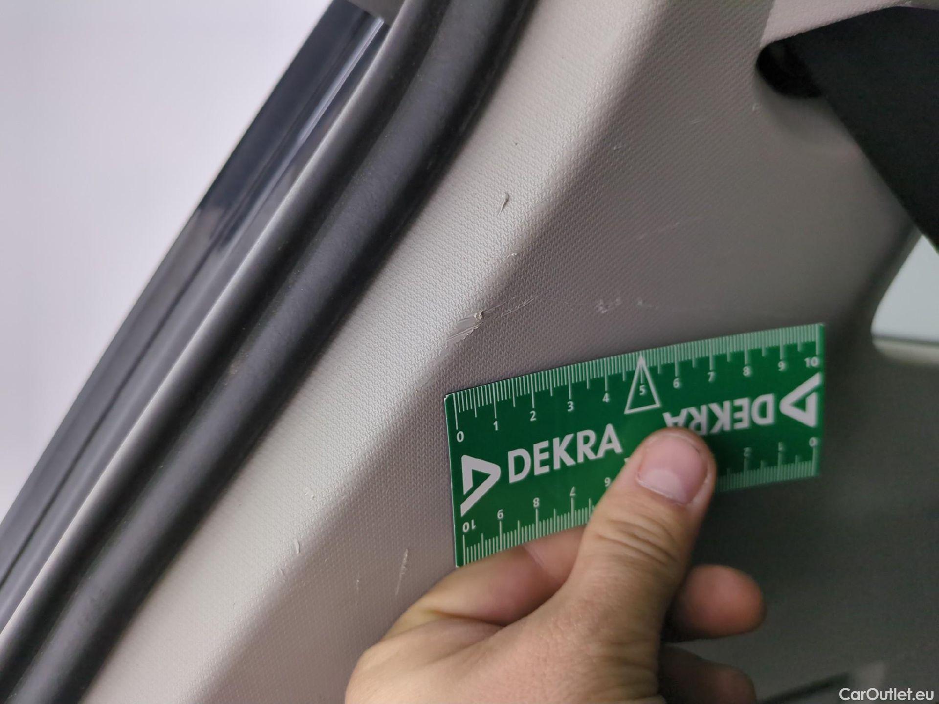  Volkswagen  Tiguan VOLKSWAGEN  Allspace / 2017 / 5P / SUV 2.0 TDI 150 DSG7 Carat Exclusive 4Motion #9